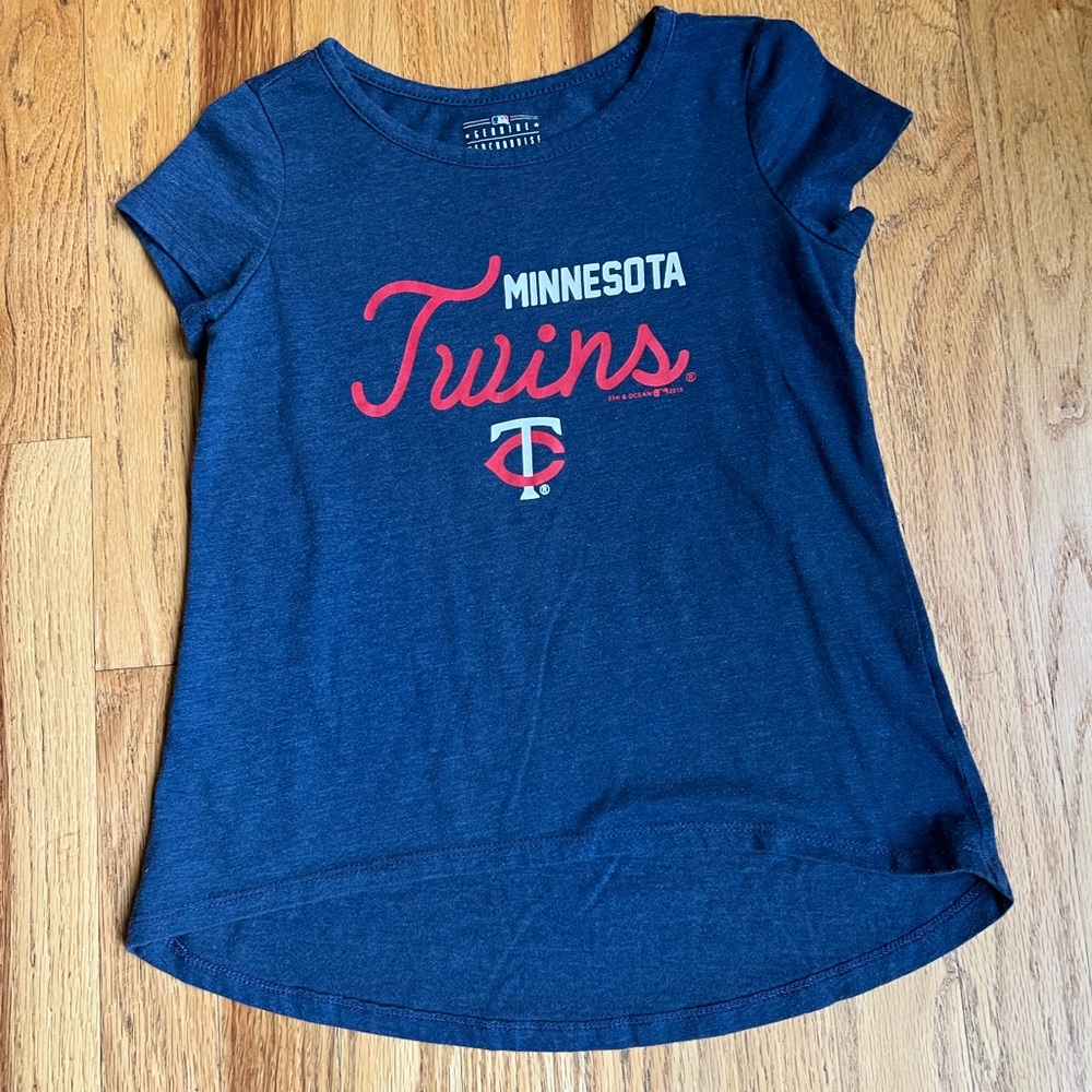 Girls Size Small Minnesota Twins Shirt
